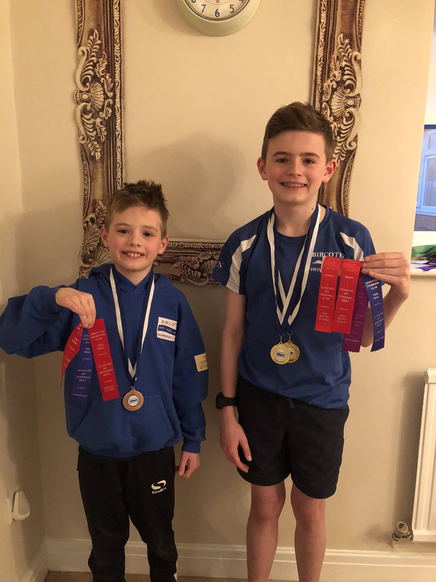 j_chestnutt's tweet photo. Last Club time trials of the year. Two golds (4 PBS) for the Teenager and a bronze (3 PBS) for the Littlie 🏊🏻‍♂️🏊🏻‍♂️ @BircotesSwim @QEHSPE https://t.co/k8HjjFUZ7Z