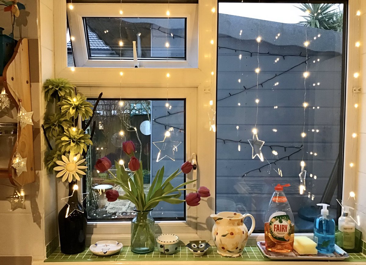 JackiHicks's tweet photo. Tah Dah 💁🏼‍♀️ #JanuaryWellbeing 🧚‍♀️💡🧚‍♂️💡 https://t.co/DXtSZsqA9p