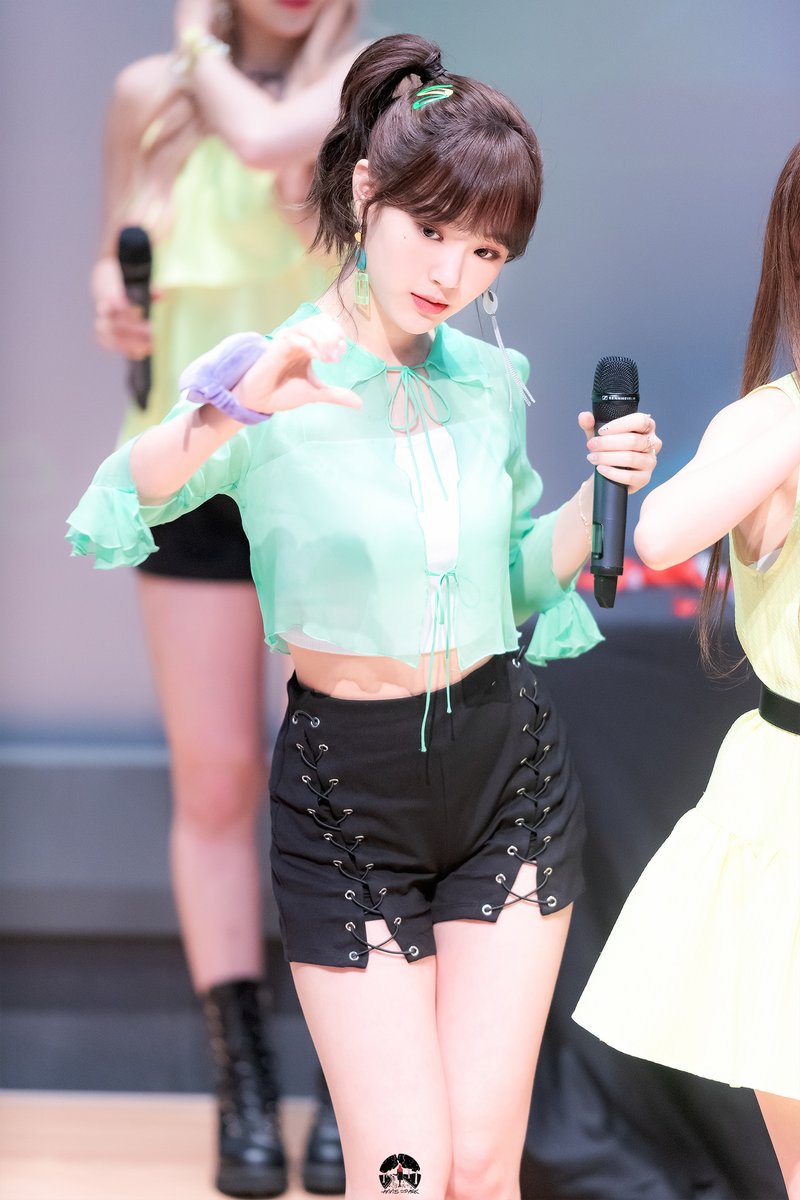 gwsnaitp's tweet photo. 190802 공원소녀 팬싸인회 에스플렉스센터 공원소녀 앤 2pics #3
@kiwipop_GWSN

@kiwipop_GWSN_JP

#공원소녀 #GWSN #公園少女 #公园少女 #GirlsinthePark #GITP
#서영 #이서영 #ソヨン #ANNE #앤 #エン
#레드썬 #REDSUN https://t.co/CwUivhfjbC