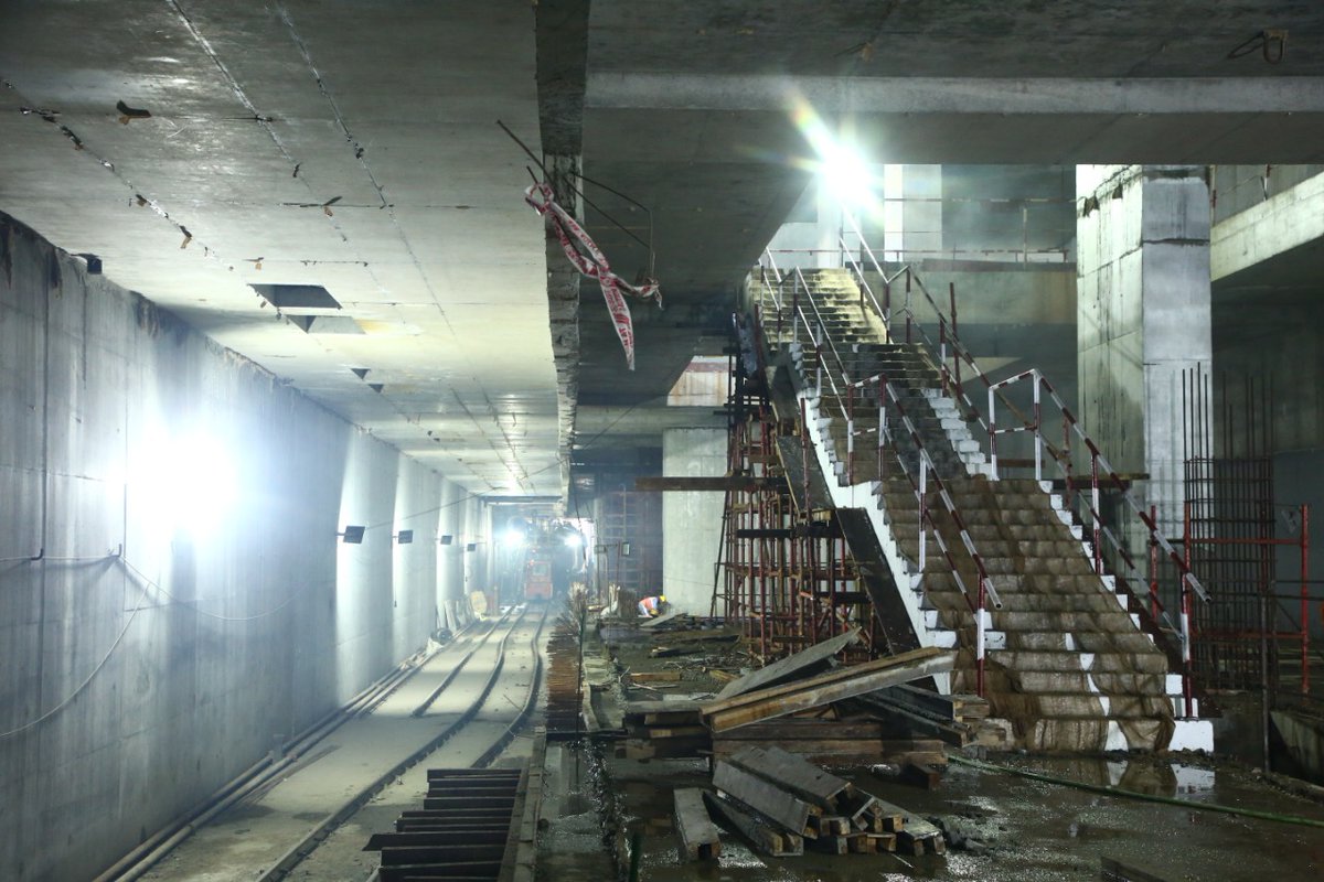 AshwiniBhide's tweet photo. #InsideOut of #Siddhivinayak station of @MumbaiMetro3.

@MahaDGIPR https://t.co/hmXCOwjTd7