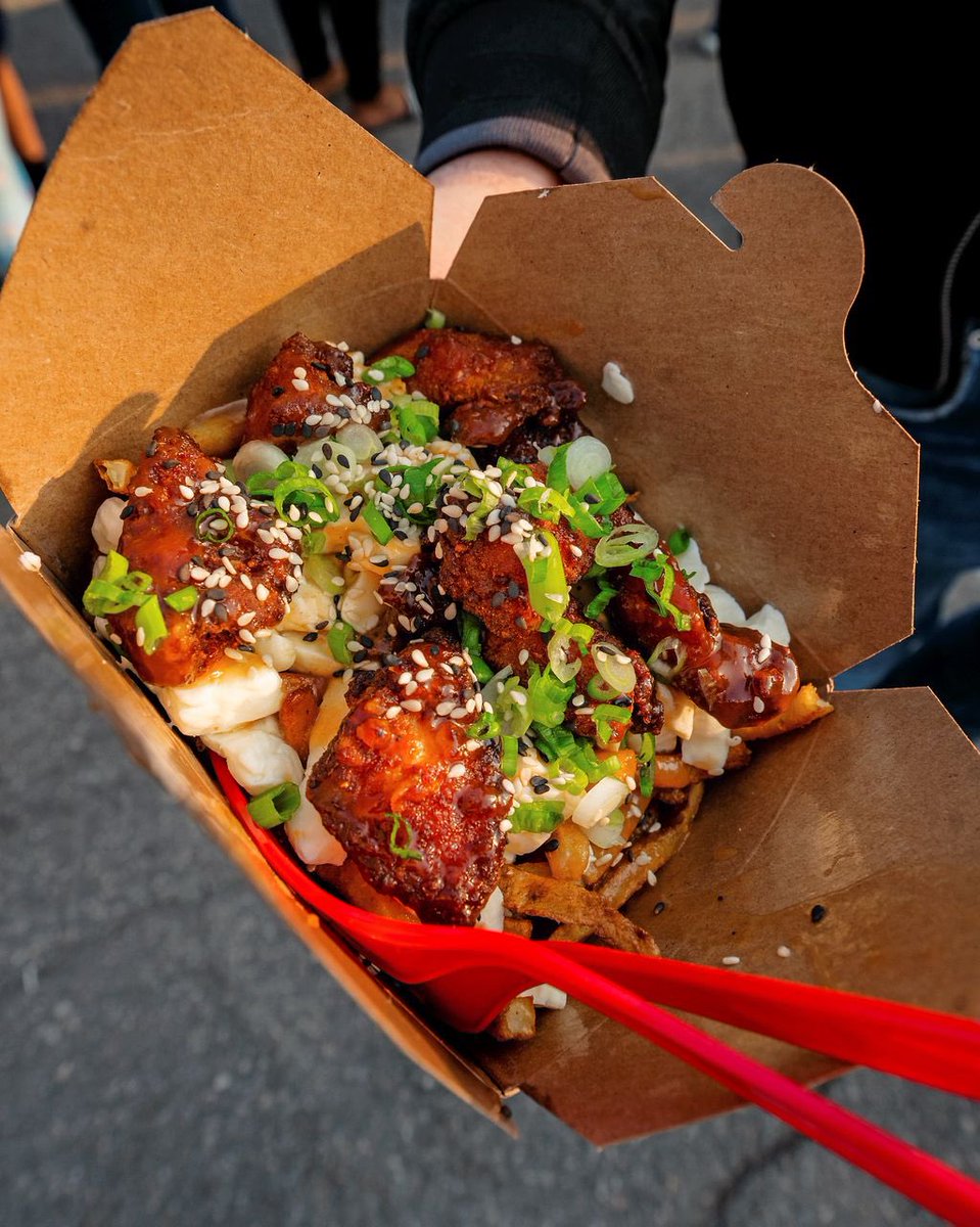 SudburyPoutine's tweet image. General Tso chicken poutine 🤤🤤😍 #tsochicken #tsochickenpoutine #sudburypoutinefest #sudbury #poutine #foodie #fries #gravy #cheesecurds #sudburyeatz #savoursudbury #sudburytourism #downtownsudbury #sudburyevents #sudburyeventscalendar