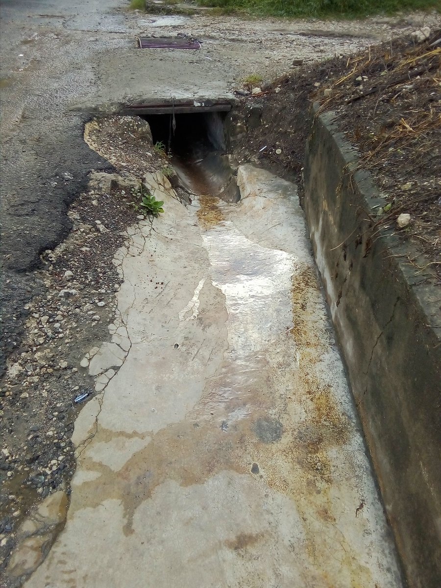 gloxgoldnchildr's tweet photo. Dirty job 👷 it was well needed at this stage, @Gloxmc @gloxgoldnchildr #life made this possible. Jah guidance fah ##BWright #stannsbayJA🇯🇲 https://t.co/O8J4ZGUBvf