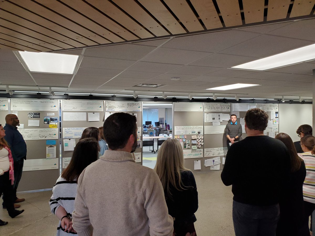 SummerIssawi's tweet photo. We kicked off a new year with an iteration to our weekly stand ups. Projects are now divided amongst 4 categories; LX Design, LX Research,  Digital Experience, and Digital Strategy. Stand Up is every Monday at 10:00 am. If you have a few minutes stop by! #MSUHub #iteachmsu https://t.co/OZe9TCOM1W