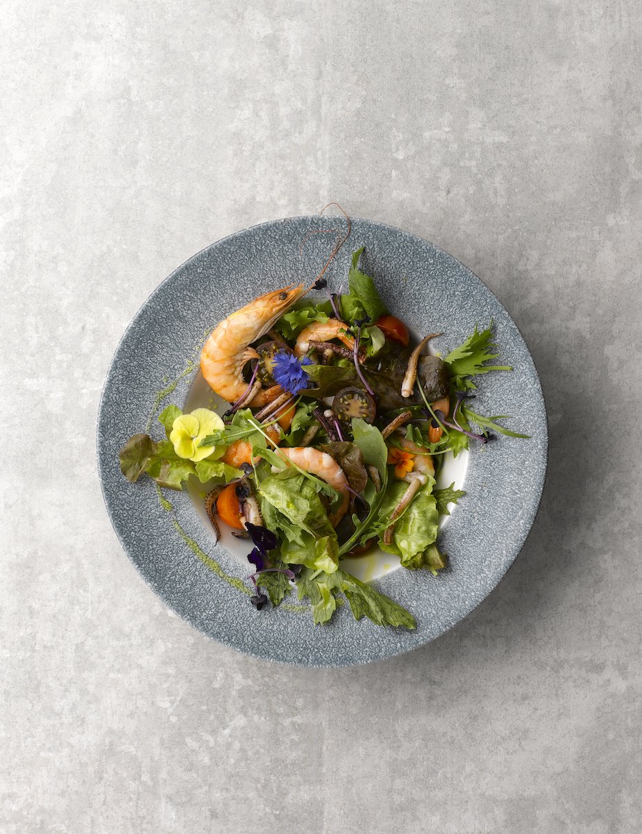 Was your New Year’s Resolution to celebrate more?! 🍾 Why not try something NEW, and hire the latest addition to the Abbotts Catalogue for your next event - our gorgeous range of Raku crockery! 😍