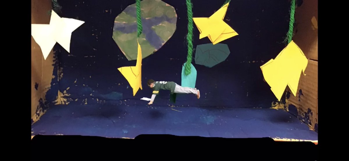 MrSheskeyReads's tweet photo. I used to make dioramas for book reports in elem. school. Seeing these #InquiryProjects brought back memories, then I scanned the QR code. #woah https://t.co/rWd9jBlQTr   @gravenkamper @DoInkTweets @Kdmiller4 https://t.co/o8oCDNLLAL