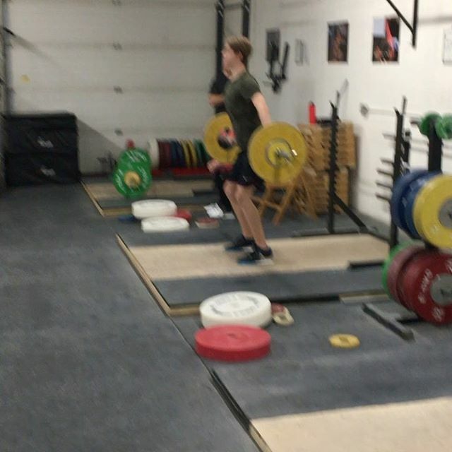 heavy_evy's tweet photo. Josh with a nice save on this Pr hang snatch!

#farmstrong #futurechamps #edmonton #weightlifting https://t.co/7gqlqhgJC8 https://t.co/q7NsIbCiha