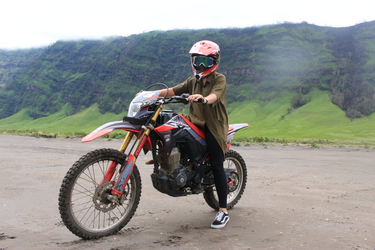 yusmasapi's tweet photo. Gmna?
#bromo #ngetril #saltum https://t.co/2AE6F9mBZ4