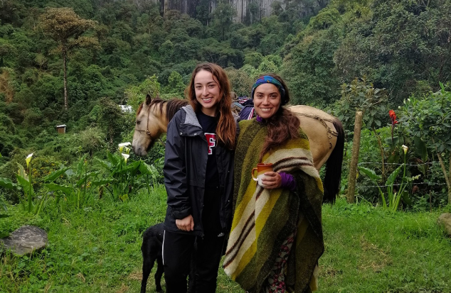 univcan's tweet photo. This #QEScholar traveled to Ecuador to work on a project promoting cultural tourism for social & economic growth. Read about her experience: https://t.co/MzB8f5ToNV #HandsOnLearning #GlobalEdCan
📸@SFUnews https://t.co/zg3o858Chz