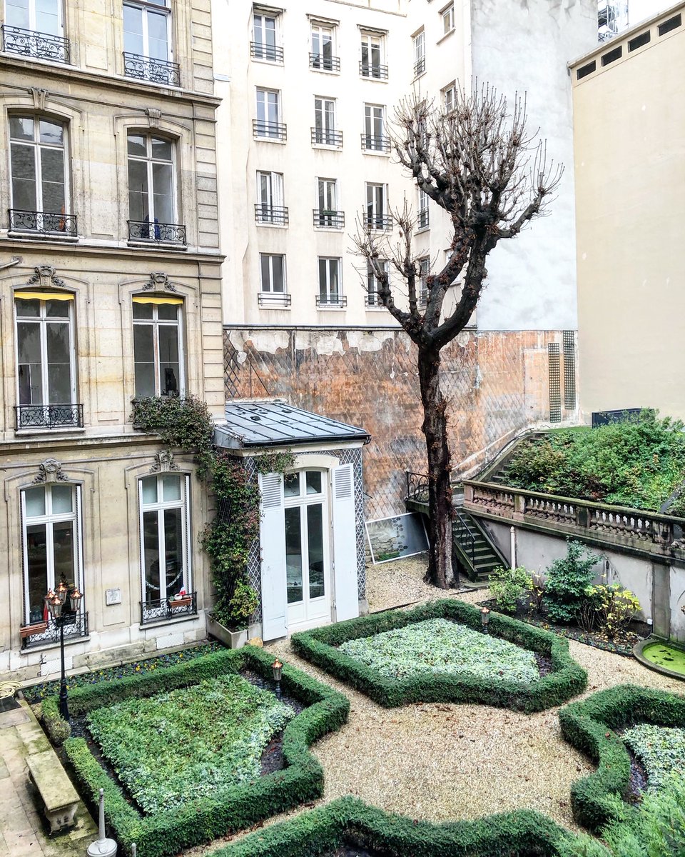 Where to stay in Paris - mybeautifulparis.com/stay/elegance/… #elegance #hotel #Paris <a href="/CNTraveler/">Condé Nast Traveler</a> #HôtelAlfredSommier