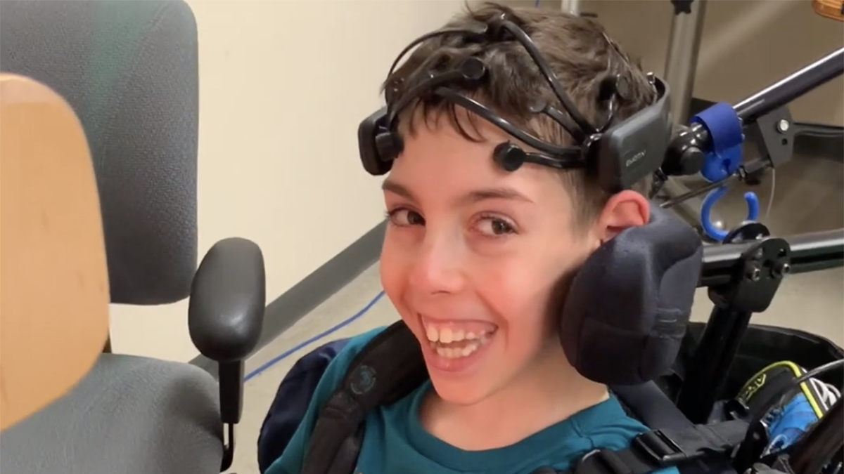 VarietyGB's tweet photo. A wheelchair controlled by the power of thought? Brody has limited mobility and cannot speak, but new brain–computer interface technology is allowing him to communicate and control his life! Watch here: https://t.co/xvy0RfpEBL #inclusion #neurotech4good #yesican https://t.co/ecrexbnGqN