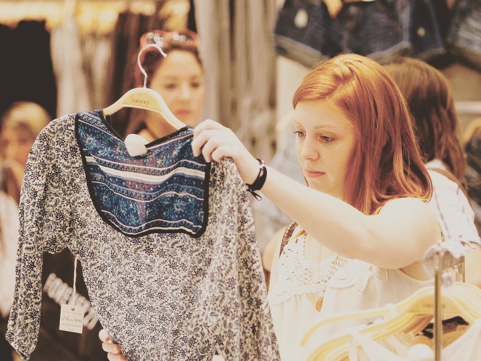 uscarbonex's tweet photo. #DYK The fashion industry emits more carbon than international flights and maritime shipping combined.
#link
https://t.co/mtvMqNwljr
#uscx #uscarbonex #veteran #nonprofit #teamgreen #teamtrees #carbonsequestration #themoreyouknow #facts #makeachnage #newyearnewearth #linkinbio https://t.co/BzY1BaeXQj