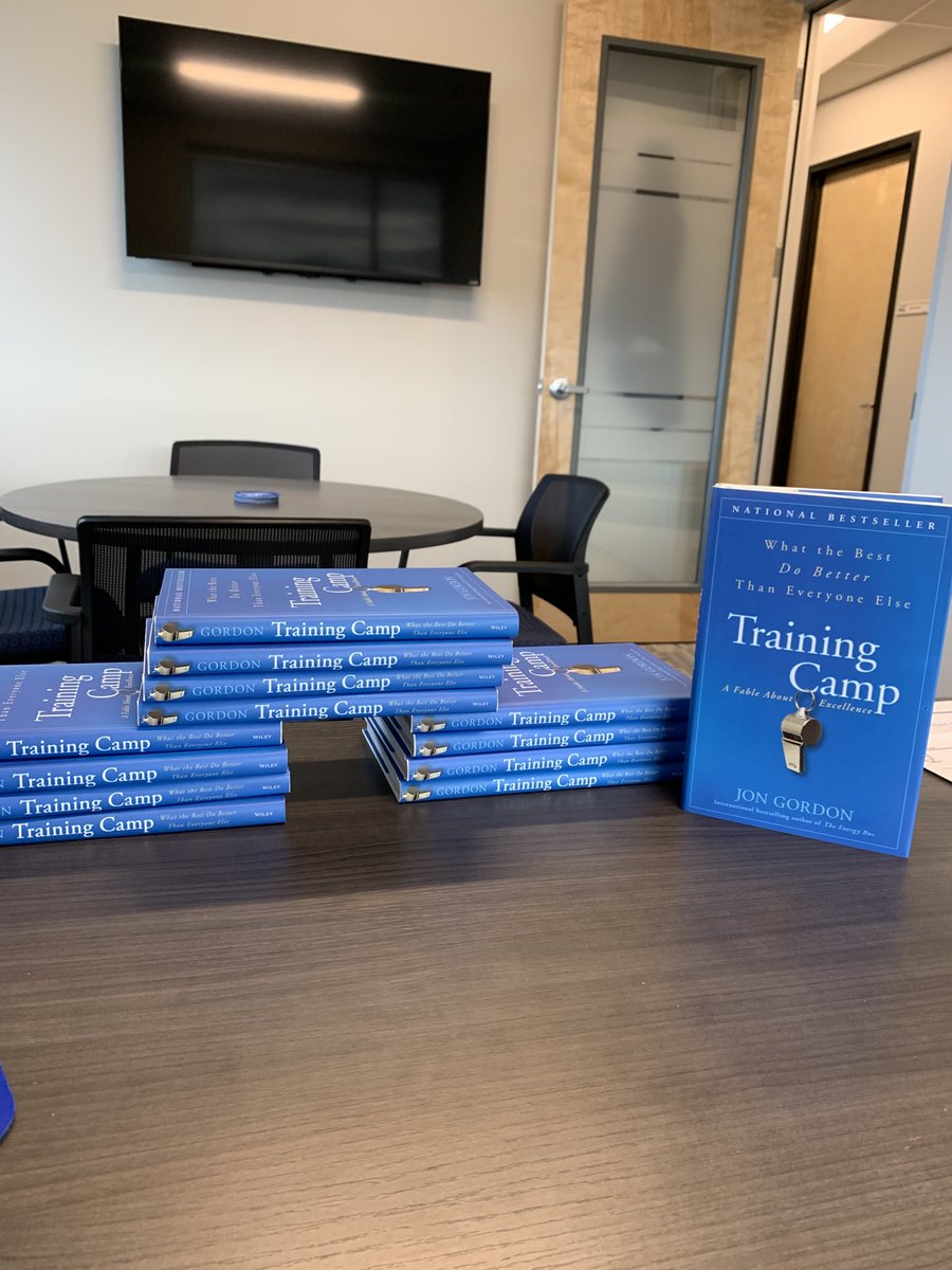 It’s 2020, so let’s get better! We have our ⁦<a href="/getoneword/">One Word</a>⁩, so now our staff will read ⁦<a href="/JonGordon11/">Jon Gordon</a>⁩ Training Camp “What the best do better then everyone else!” ⁦<a href="/BigSkyConf/">Big Sky Conference</a>⁩