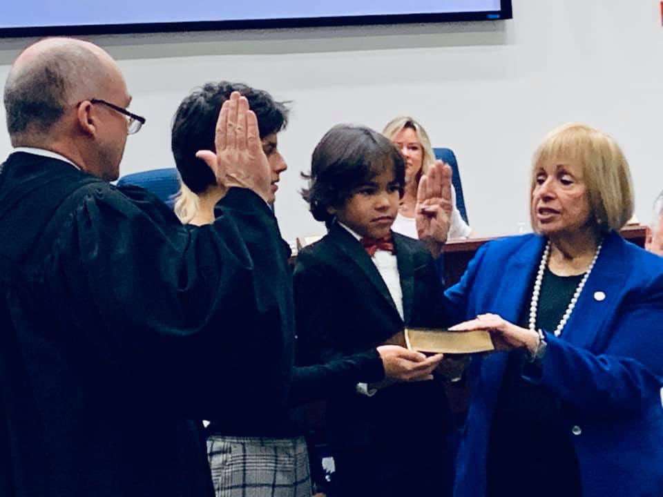 GopSuffolk's tweet photo. Friday was a great day for the Town of Islip. Congrats to Supervisor Angie Carpenter, Council Members Mary Kate Mullen &amp; John Cochran, along with Tax Receiver Alexis Wiek. Hard work and doing the right thing pays off. 

#islipstrong #Onetown #Islip #IslipGOP #ITRC https://t.co/opDvEi6wHk