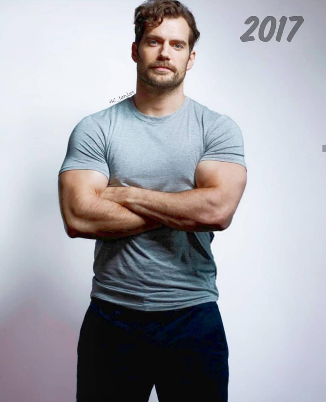 Henry Cavill Nation  FANSITE on X: Mas o Henry tem cabelos brancos? Tem  sim galera, a idade chega pra todo mundo hihi.  / X