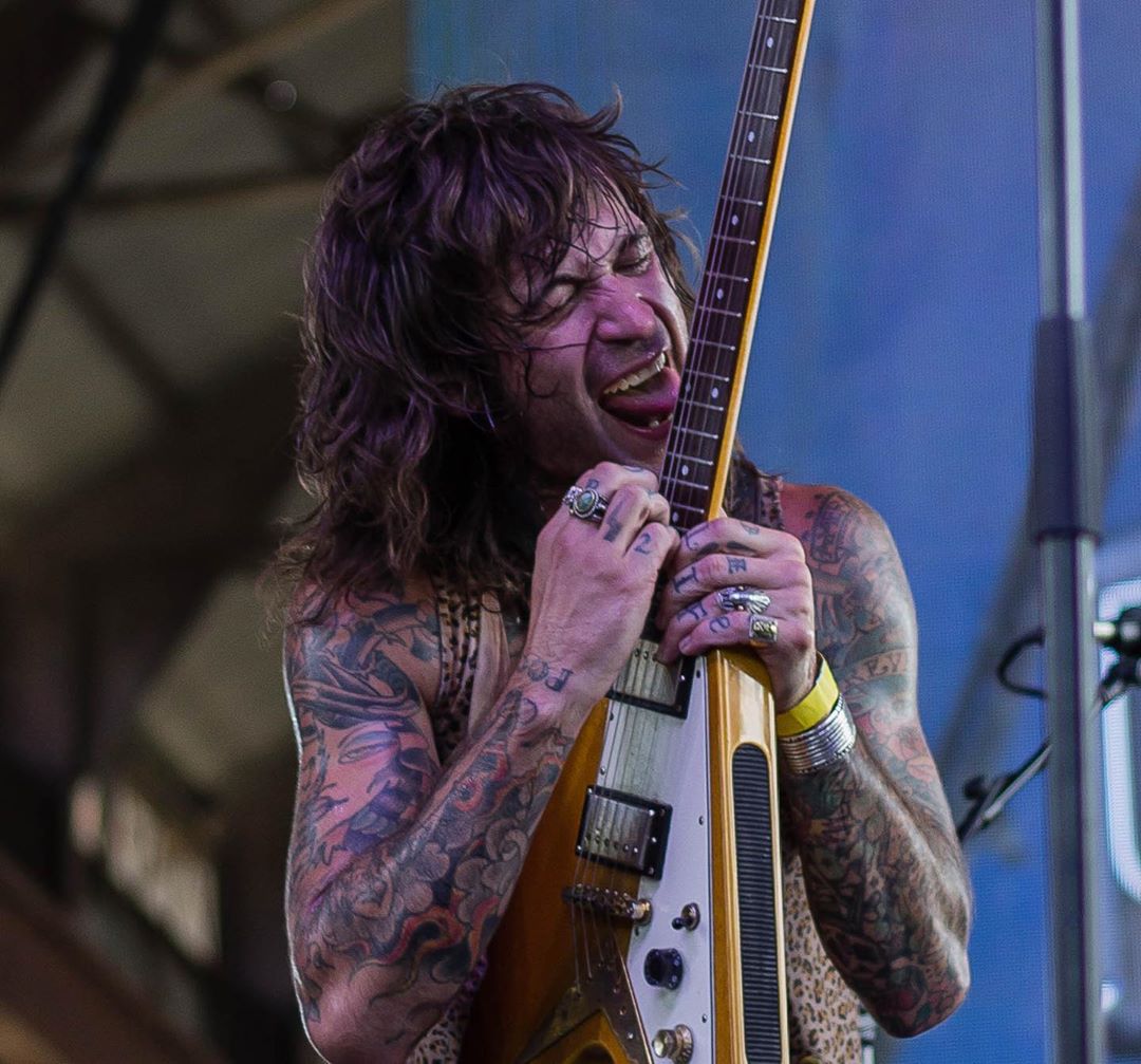 Today in 1958 Ted McCarty of the <a href="/gibsonguitar/">Gibson</a> company was issued a patent for the Flying V! 🎸🚀 >---⊳ Our Benny Carl sure does like his! #flyingv #gibsonflyingv #onlyagibsonisgoodenough #guitar #history #thetipisin #bennycarl 

📸 = Ashley Stone