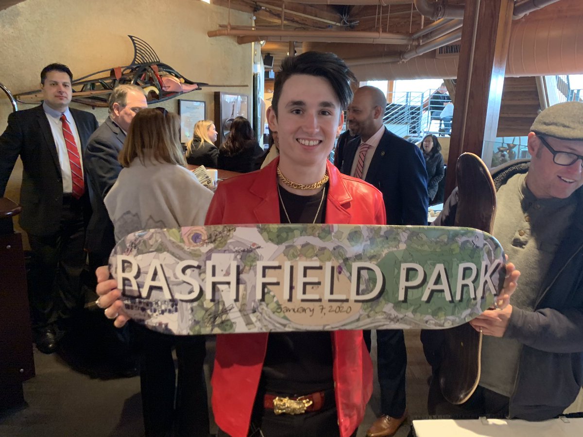 BaltCityHall's tweet photo. Today, @mayorbcyoung, @WaterfrontPB and city officials broke ground on phase 1 of the redesign of #RashField! Thisredesign will be a state-of-the-art, 7.5-acre recreational park for all of #Baltimore! See the plan for the new park at https://t.co/7iJ6cKWmw0. https://t.co/Ry3TfdMtpT
