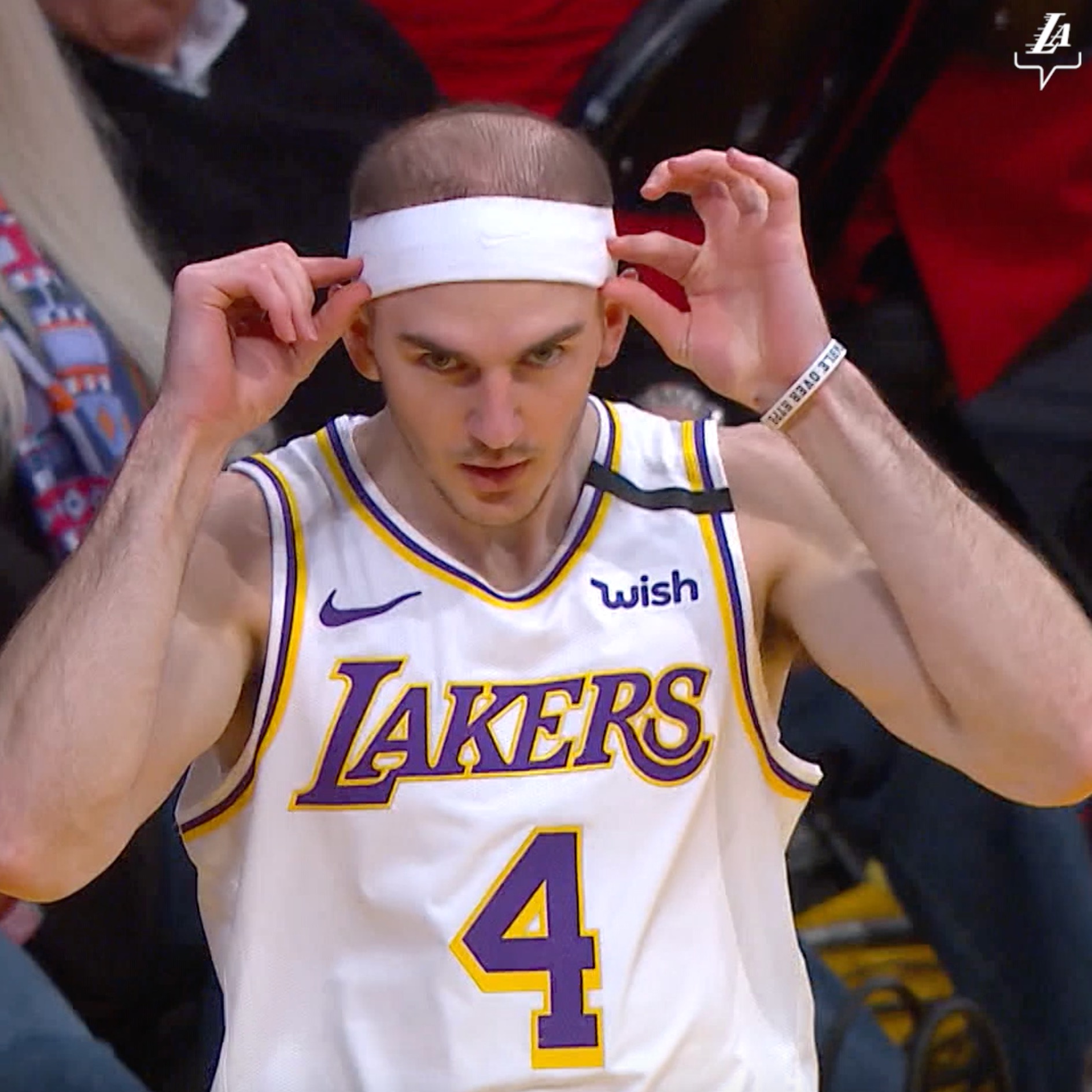 Bulls' Alex Caruso is the only NBA player that gets away with wearing an  upside down headband. Proof in comments. : r/nba