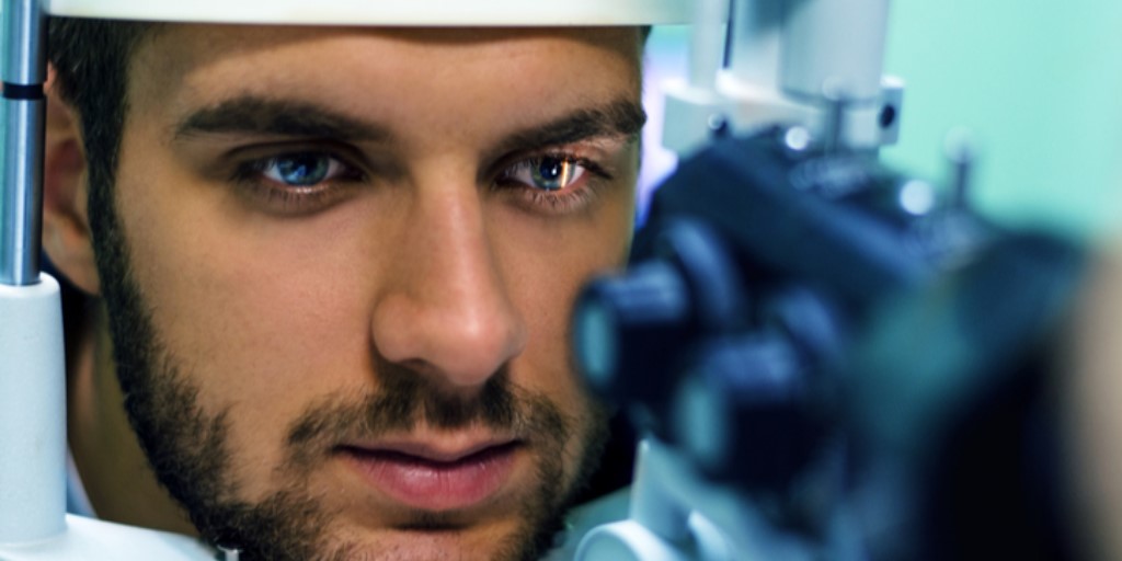 HenryFordHealth's tweet image. #RetinalProstheses have now been implanted in over 500 people with profound vision loss. Check out this review co-authored by Dr. Daniel Rathbun, which summarizes currently available #BionicVision technology and explains the challenges facing the field: bit.ly/36vYs7Z.