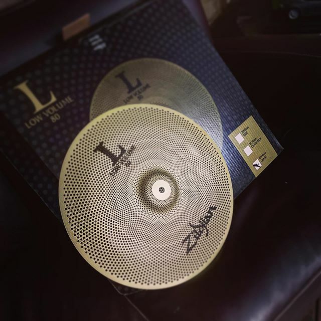 LSRetouching's tweet photo. Christmas just keeps giving for @noahstuart1604 with a new #crashcymbal @zildjiancompany  we might need a bigger room soon😳🥁🥁 https://t.co/txyiTAb4wu https://t.co/KOm6ccVKrI