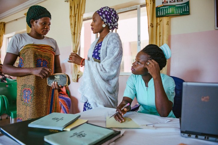 RMCH_DE's tweet photo. Nigeria's maternity wards go #digital to audit births 📱- supported by Rotary and BMZ https://t.co/16xelLr8JD

#GivingBirthInNigeria #Maternalhealth #familyplanning #SRHR #SDGs #MNCH #FP #MPDSR #HealthMeetsTechNG #Health4AllNaija

@Rotary @RotaryDE @BMZ_Bund https://t.co/5iNJJBtQZ1