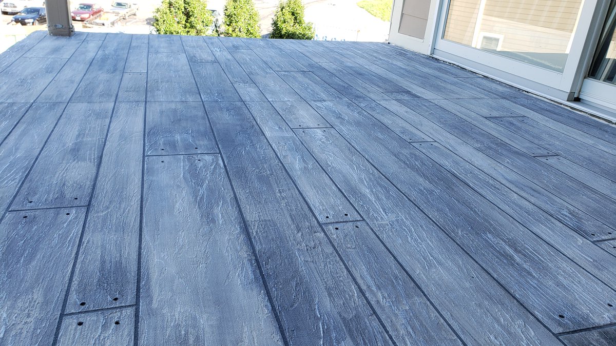 TCProtector's tweet photo. ❤️Beautiful Gray Weathered Concrete Wood project by Rick LaFata!
#constructionwork #interiordesigner #constructionlife #constructionsite #mancave #homedecor https://t.co/ooGpsfSmqM