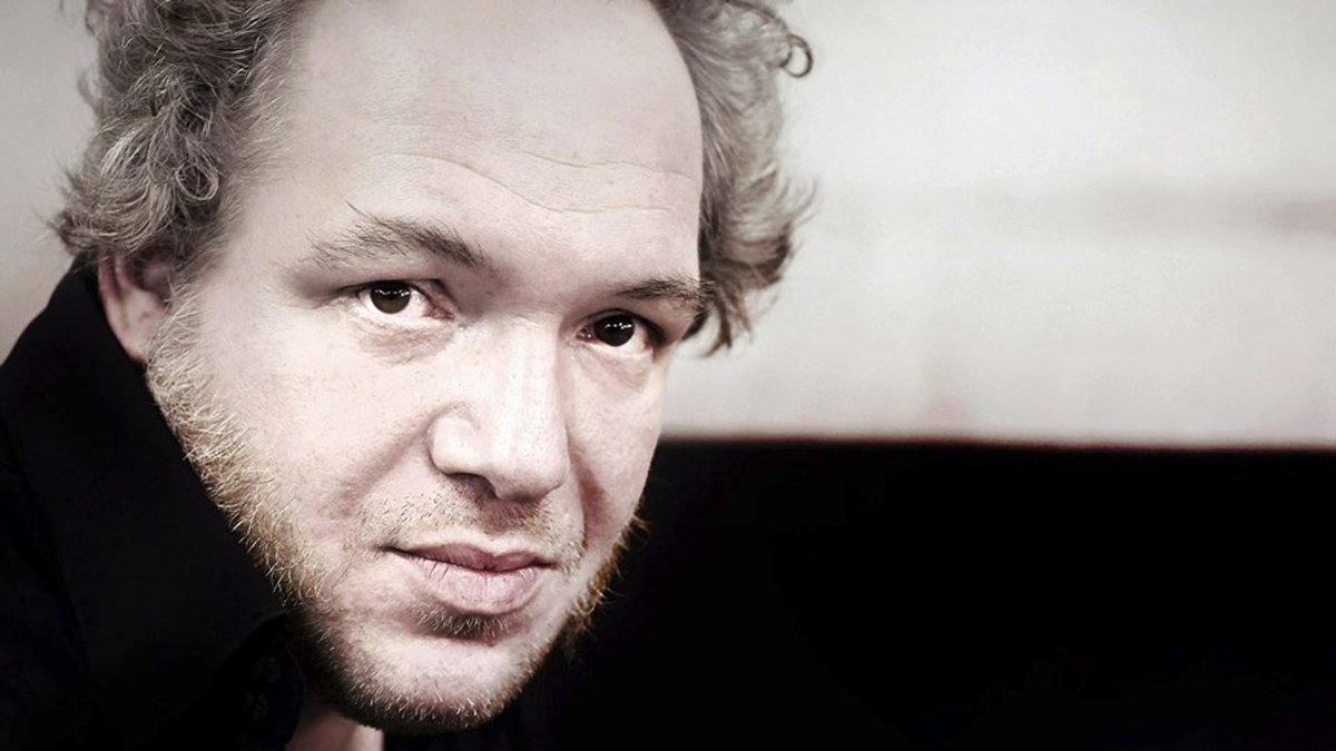 📚 L'<a href="/MDF_Sfax/">MaisondeFrance Sfax</a> a le plaisir de vous inviter à une rencontre avec #MathiasEnard, animée par Wafa Eloumi 
👉 facebook.com/events/7045976…
🗓   Vendredi 17 janvier à 18h
✅  Entrée libre
👥  Tout Public
🤝 Avec la complicité de la Librairie 'Culturel'