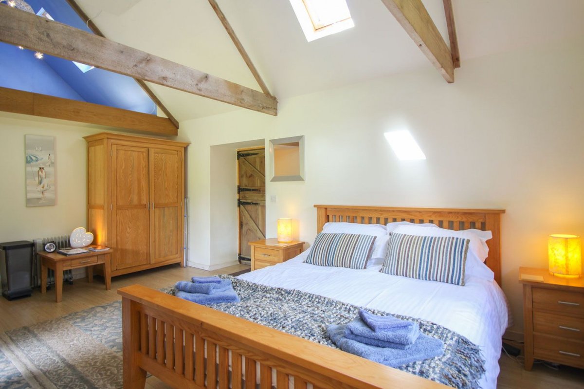 Cornwalls Cottages tweet media