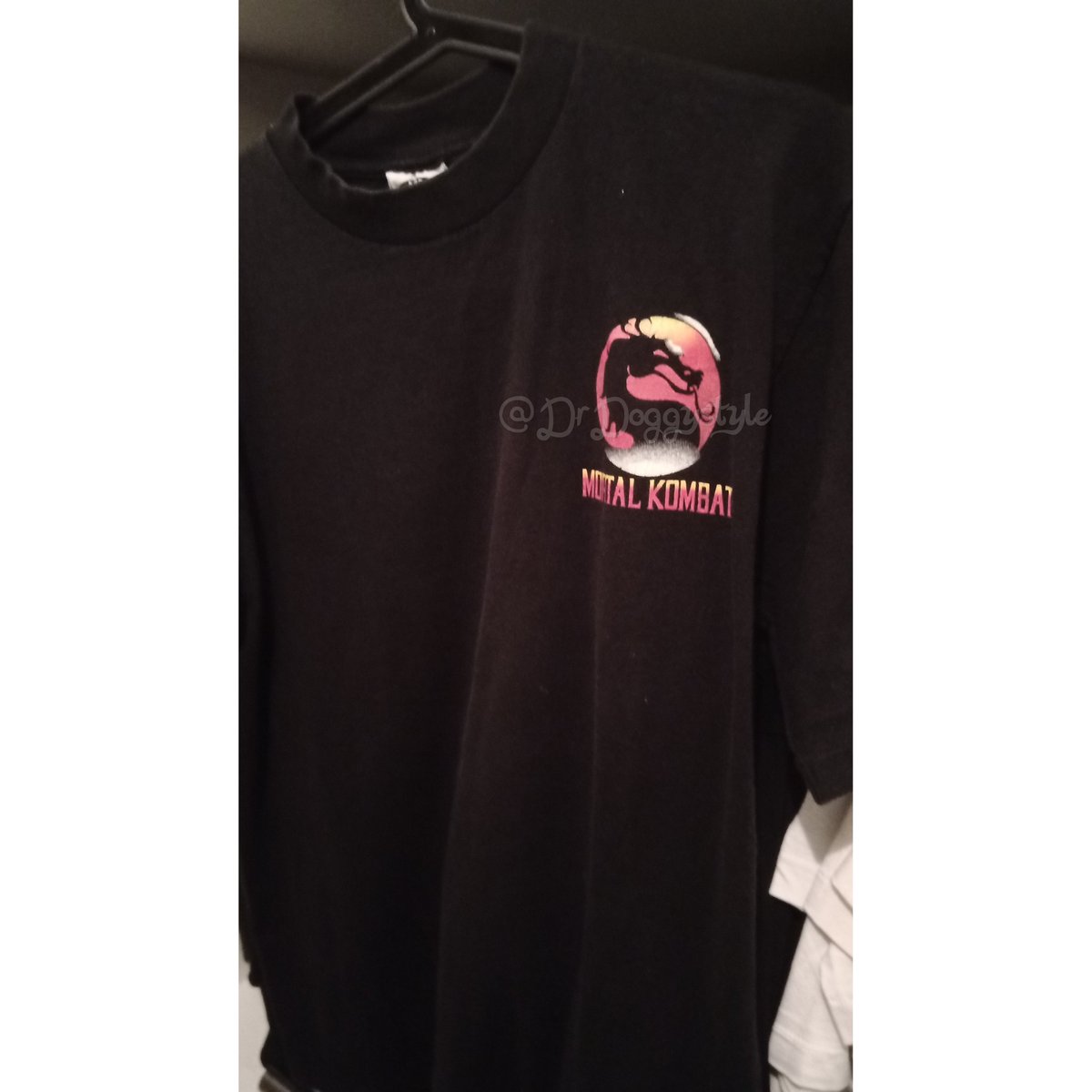 DrDoggystyle's tweet photo. I will start posting some of the #MortalKombat #tshirts I have in my #MK #Kollection

My Liu Kang tshirt

Not for sale!

This is the print on the front and back 

#drdmkm #drdoggystyle #mkkollectors #mk #museum #tshirt #klassic #rare #vhtf #liukang https://t.co/hNdTpIIOcN