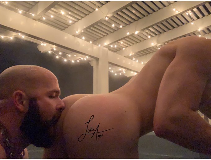 Watch Luke Adams's leaked NSFW photo on TwXstars