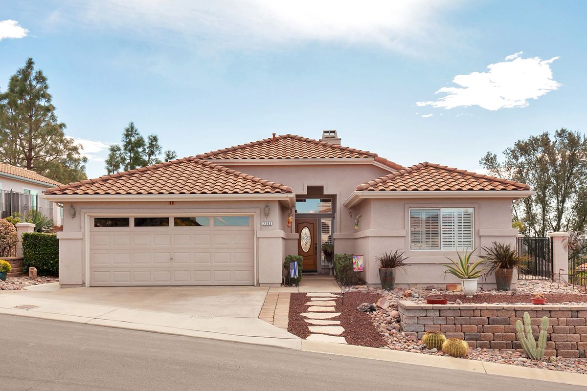 timbrohomes's tweet photo. 2293 Larkspur Dr, Alpine, CA 91901
Impressive single story in desired Crown Hills. 3 bedroom, 2 bath... https://t.co/AzaLNqKvlz  #listing #alpine #sandiegocounty #homes #crownhills
 
For your personal viewing,
Call/text Tim Brodowski at 858-354-2354
Email: TimBro97@aol.com https://t.co/dMh1PCbu3e