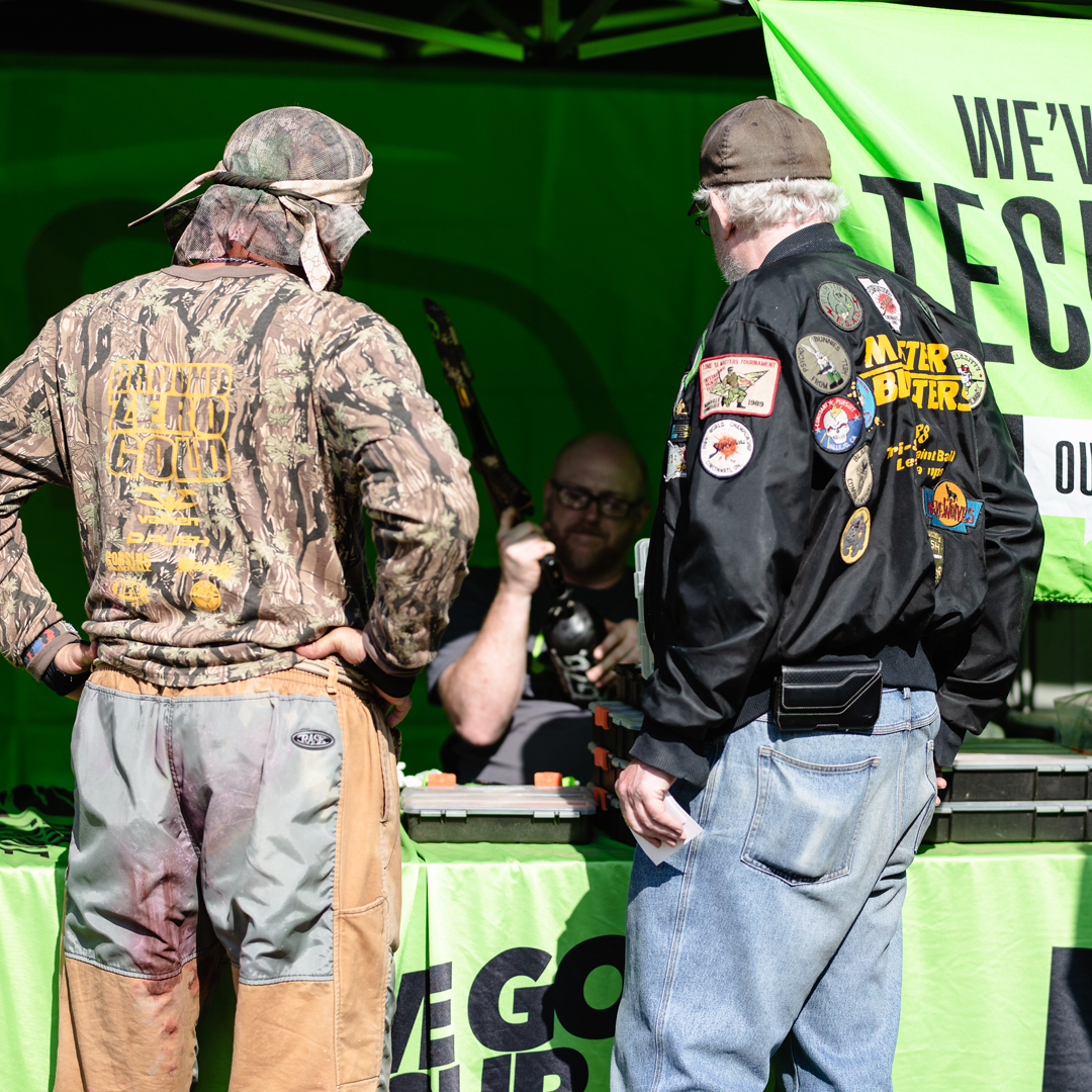 Planeteclipse's tweet photo. Caption this...

📸 Michael Mohr

#planeteclipse #techtuesday #techsupport #wegotyourback #captionthis #gz #masterblasters #camo #patches https://t.co/0fs4k6YYmw