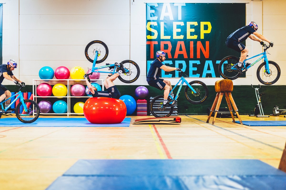Watch: Danny MacAskill is the gift that keeps giving cyclist.co.uk/news/7558/watc…