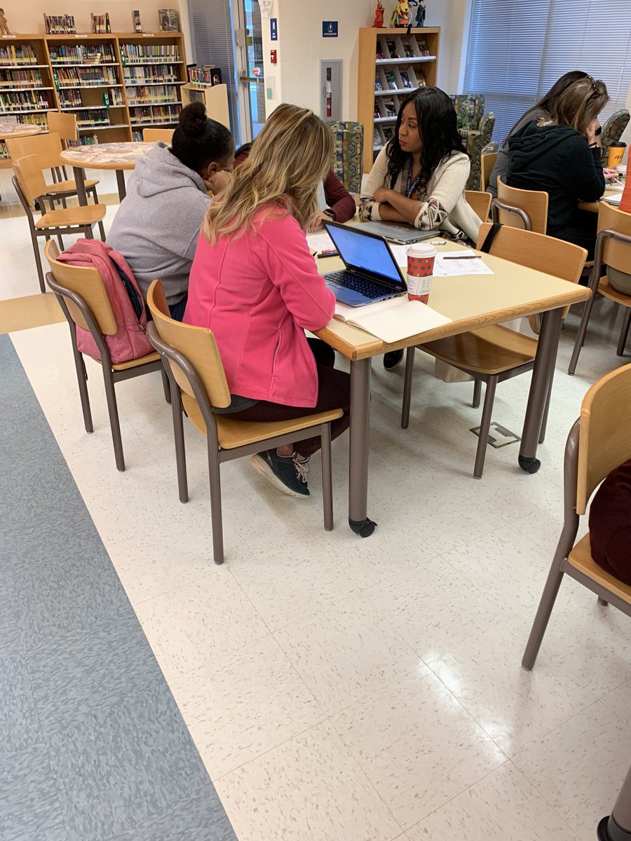 inspirenteachpb's tweet image. Great learning happening today @PandasNCIES for small group! It’s so much more than the kidney table! #litnccs #smallgroup @CCSElemEd