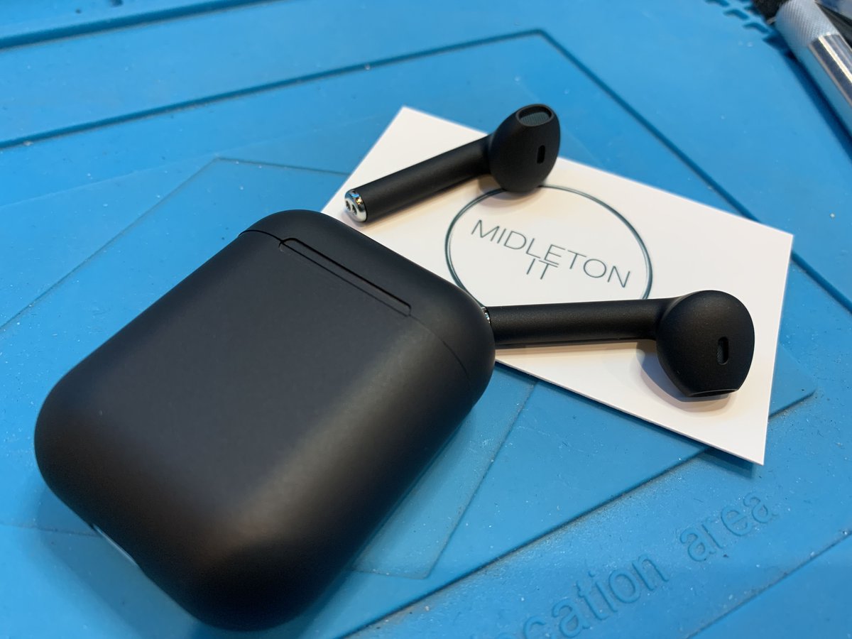 Midleton_IT's tweet image. 🎧 EARPODS IN STOCK! 🎧

Back by popular demand! 

People went crazy for our earpods so we got plenty back in stock!

Starting at only €35! 

Pop into us in Market Green to grab yourself a pair!

➡️ MidletonIT.ie ⬅️