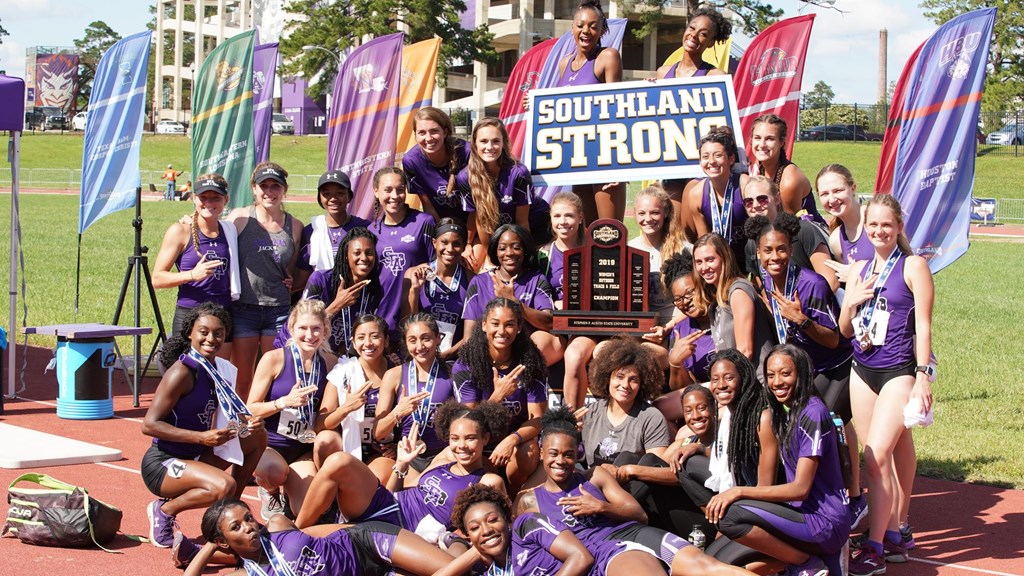 SFASU's tweet photo. The Ladyjacks have a history of kicking axe, and this year was no exception.
SFA maintained its position as the premier women’s athletic program in the @SouthlandSports Conference, ultimately receiving the Women’s All-Sports Trophy for the sixth straight season.

#20ThingsFor2020 https://t.co/SH2RXHszIW