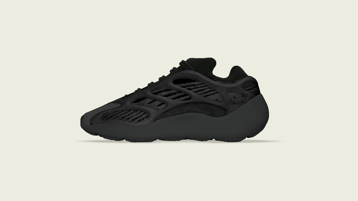 yeezy 700 twitter