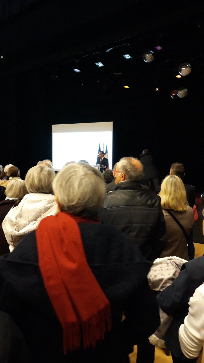 Vœux 2020 <a href="/VillePloemeur/">Ville de Plœmeur</a> <a href="/RonanLoas/">Ronan Loas</a> ce soir une salle comble ... et un message sur la portée de l'intérêt général. Bonne année 2020 !