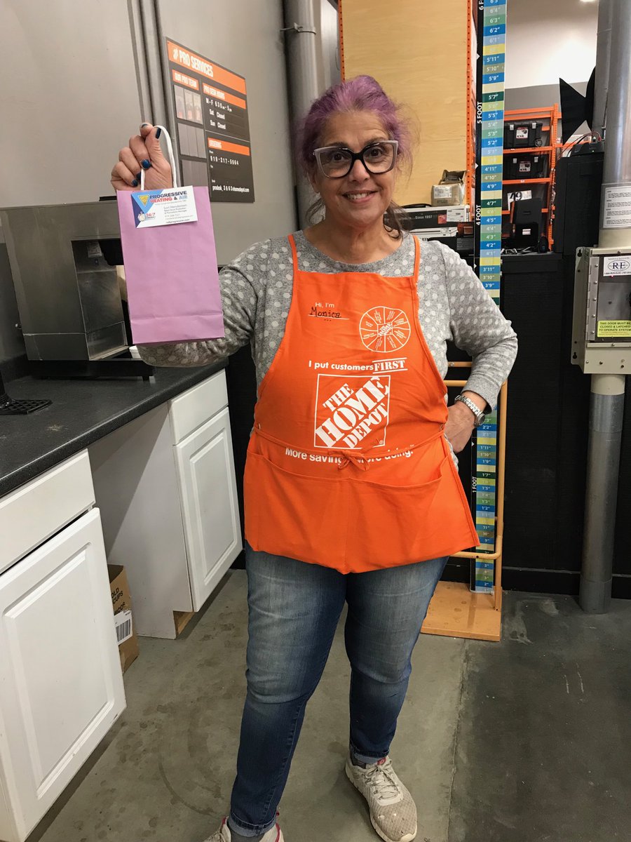 Out delivering goodie bags to sales associates with HVAC leads!  Great start to a new year. #3663 <a href="/AlexAmoTHD/">Alex Amo</a> <a href="/THDFaithGebauer/">Faith Weiskirch</a> <a href="/shllygrac/">shelley</a> #southernhvac2019 <a href="/AlisonKilgore/">Alison Kilgore</a> <a href="/SDasProgressive/">Subal_Das</a> @thdjohn91 @thdzsazsa <a href="/jennifer_mangan/">PejaLMAC🚀🌒</a>
<a href="/gloria_terri/">Terri Gloria</a> ⁦<a href="/LAPortelli/">LA Portelli</a>⁩
