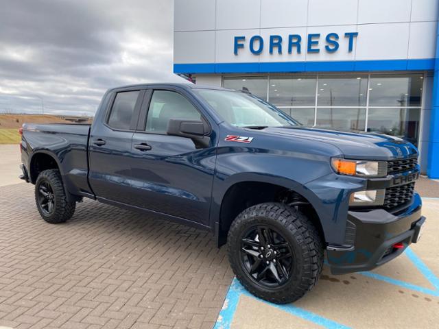 ForrestChevMo's tweet image. Our inventory is currently stacked with an incredible lineup of spacious and rugged new 2020 #Chevy Silverado 1500 trucks! Whether you're looking for a crew cab or a long box, we have it here. Click to explore inventory. bit.ly/2VPd3JI #TruckTuesday