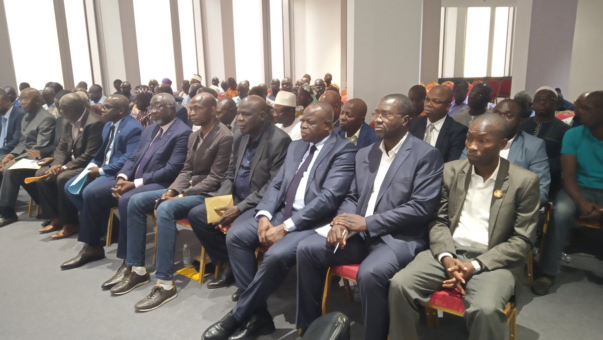mamsanog's tweet photo. En prélude à la cérémonie d'investiture de la coordination régionale RHDP du Bafing, j'ai eu une rencontre avec les coordonnateurs régionaux, délégués départementaux, communaux, Sous-Prefectoraux, les responsables des structures et associations du RHDP pour une concertation. https://t.co/iUaWUZpYXB