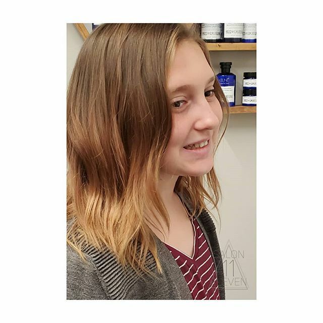itsbre_indy's tweet photo. 🤩
.
.
.
#salon11eleven #bremusgravehair #indianapolis #greenwood #greenwoodstylist #indystylist #solasalonsgreenwood #hanzonation #childrenscuts #centergrove #martinsville #mooresville #latergram #lomahaircare #designmehair #balayage https://t.co/s7tgsuZfnm https://t.co/axzNag0ruE