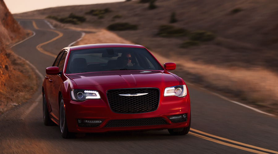 Un líder fuera de serie. Así es #Chrysler300.