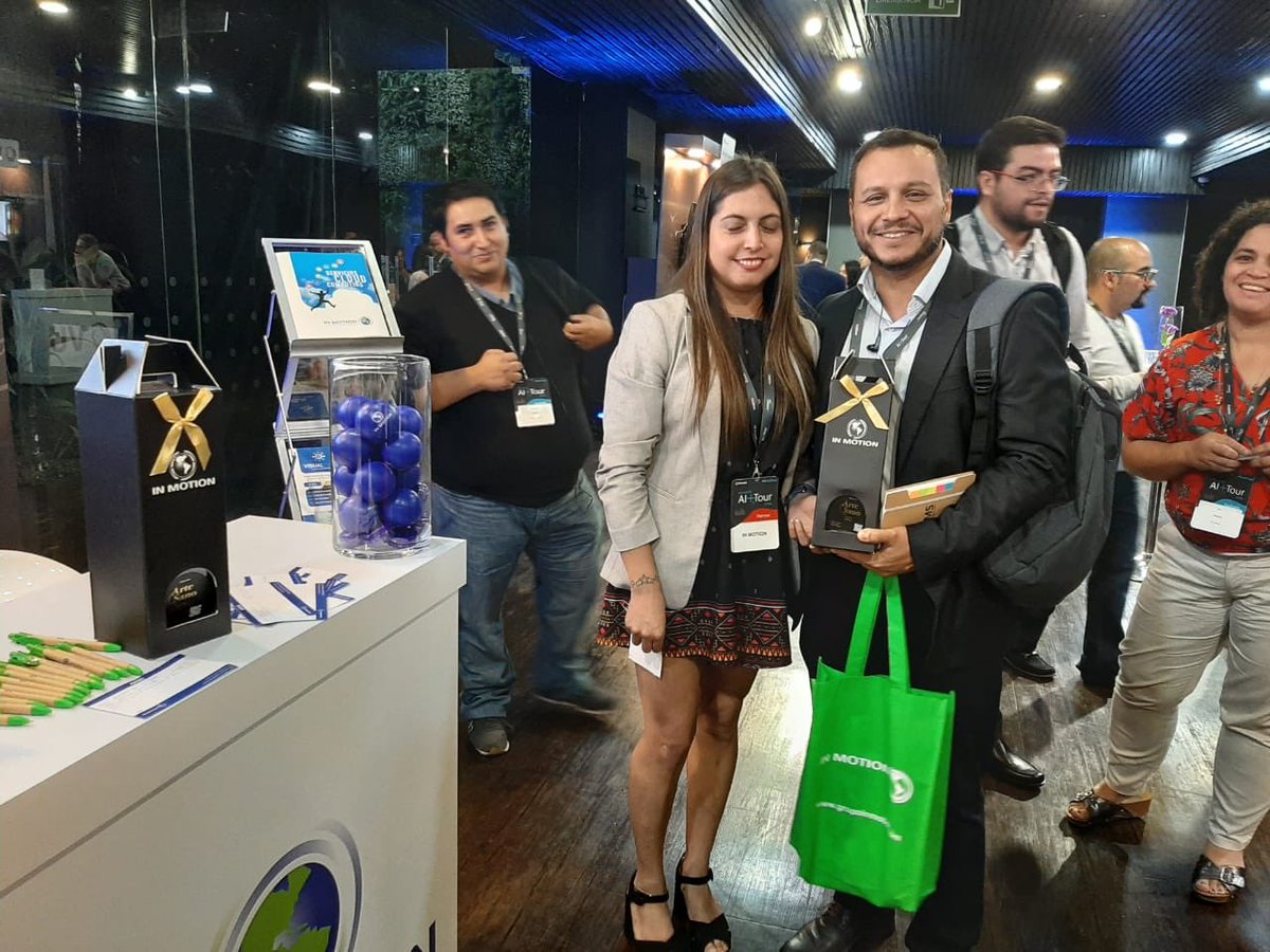 grupoinmotion_'s tweet photo. Hoy, en el evento Microsoft AI+Tour 2020 Chile se premia a quienes visitan el stand, Felicidades Gima Buzzeti y Rodrigo Vidal. 

Para el 2do día de evento seguiremos premiando tu visita. 

#inmotion #transformaciondigital #eventosinmotion #inteligenciaartificial #msaitour #chile https://t.co/rMVBjkw4zg