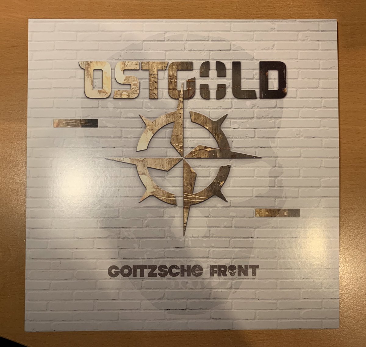 punker76's tweet photo. New limited #Vinyl from #GoitzscheFront #Ostgold arrived #vinyljunkie https://t.co/QQadnwDOmK