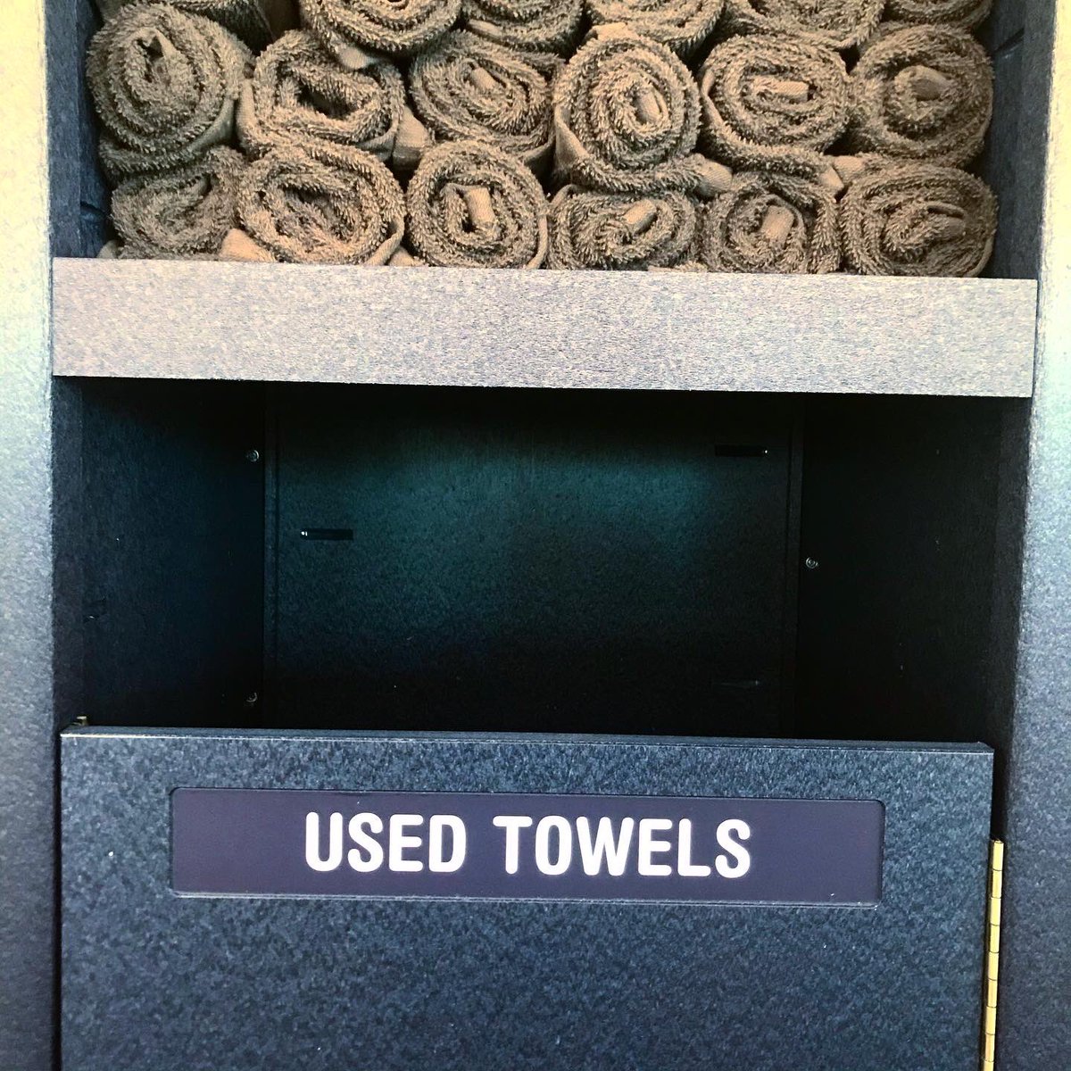 XavierRecSports's tweet photo. [ICYMI]: Towel valets will be located throughout the facility for free gym towel usage! Simply grab a towel, get your sweat on, and place the towel in the Used Towel bin before you leave. #BuildingHealthyMuskies #LifeAtXU https://t.co/k3f0kf1Mut