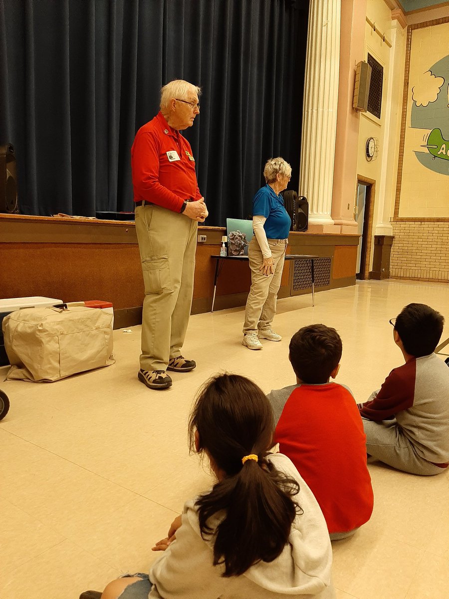 MrsHern78456367's tweet photo. Welcoming #FwKidsZoo today @adamselemfwcs @FWCommSchools #WhyNotUs #fwcsShoutOut https://t.co/4GOGp9vPsI