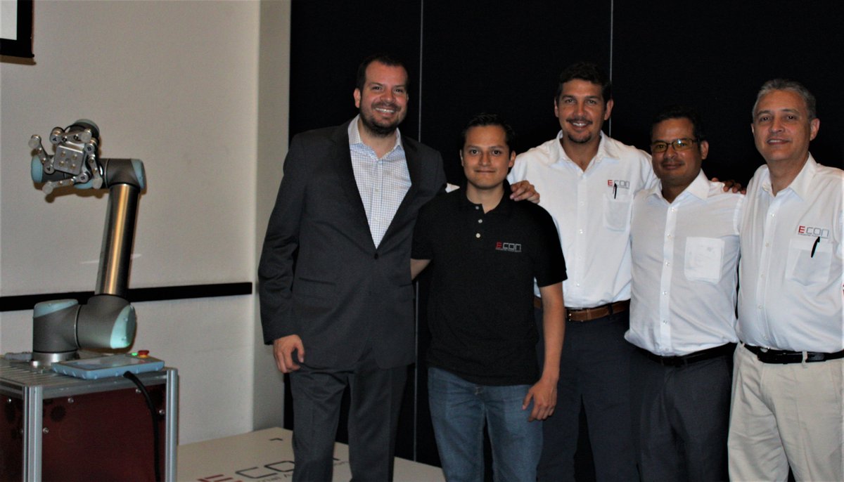 ECON_Automation's tweet photo. En ECON Tech nuestro Capital Humano es nuestro pilar fundamental, por eso nos preocupamos por su constante capacitación, desarrollo y bienestar. Somos Gente, Pasión y Desempeño. #Puebla #Mexico #office #headquarters #Industry40 #performance2019 #innovation #DigitalTransformation https://t.co/8BfzmZUYQF