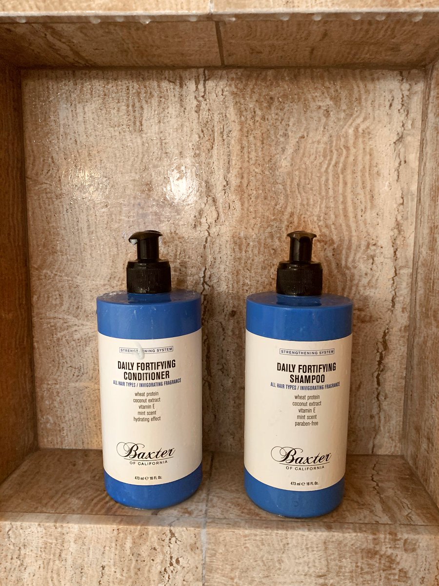 PilatesPapii's tweet photo. I’m trying out some new hair products by @BaxterOfCA. I always overload on conditioner because well #curlyhairproblems, I used the thickening styling gel to keep my curls from frizzing up. Click the link for more https://t.co/7sL10WxyuP #LifeLivedTrue #BaxterofCaliforniaPartner https://t.co/tJCbrn2cON