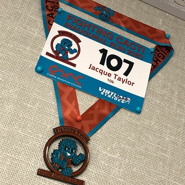 coppermountainc's tweet image. Look what was hanging in Jacque’s office today!! #runcactirun #virtualstrides #coppermountaincollege #fightingcacti ift.tt/2uo1MUp