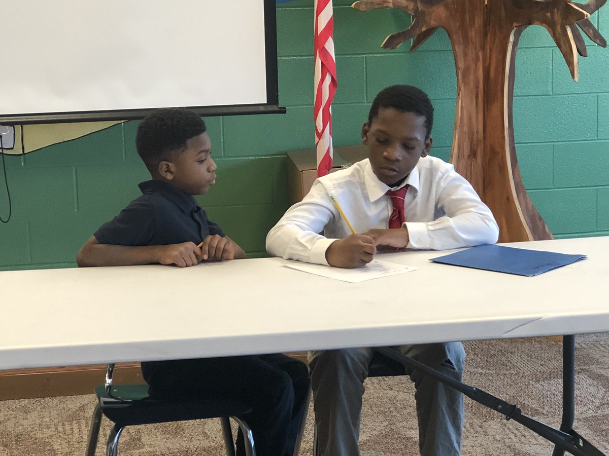 LouisRussell48's tweet image. Check out these young sirs who support the academic and social growth of one another. Thankful for our partner Evolve Leadership Program as we continue to grow leaders daily #allmeansall @IPSSchools @IPSTZ @AleesiaLJohnson @kardash_b @EvanForIPS
